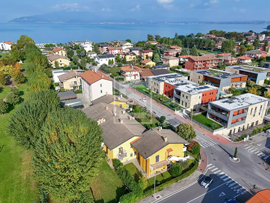 Immagine 33 di Appartamento in vendita  in VIA SAN MARTINO DELLA BATTAGLIA a Sirmione