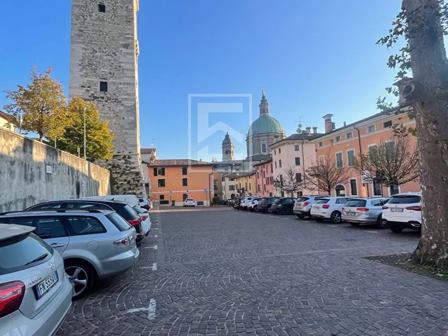 Immagine 24 di Villa in vendita  in Via Repubblica a Lonato del Garda