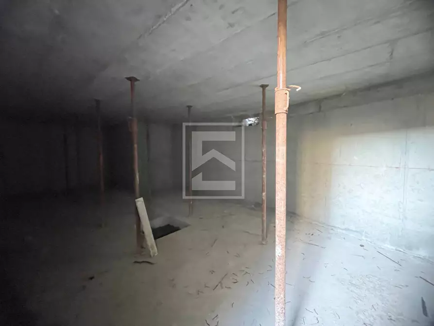 Immagine 21 di Villa in vendita  in Via Repubblica a Lonato del Garda