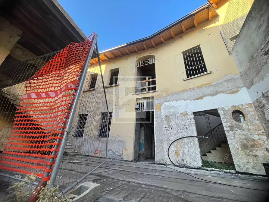 Immagine 14 di Villa in vendita  in Via Repubblica a Lonato del Garda