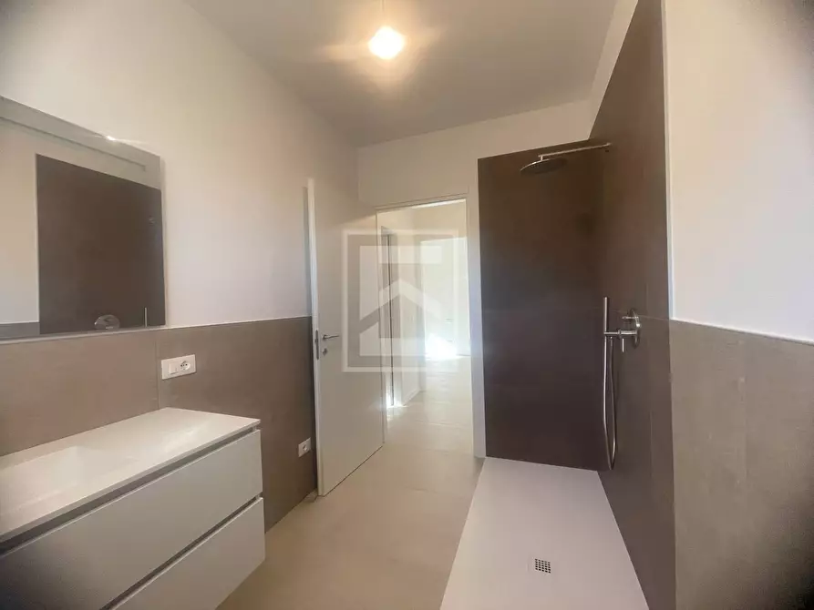 Immagine 26 di Attico in vendita  in Via Tito Speri a Desenzano Del Garda