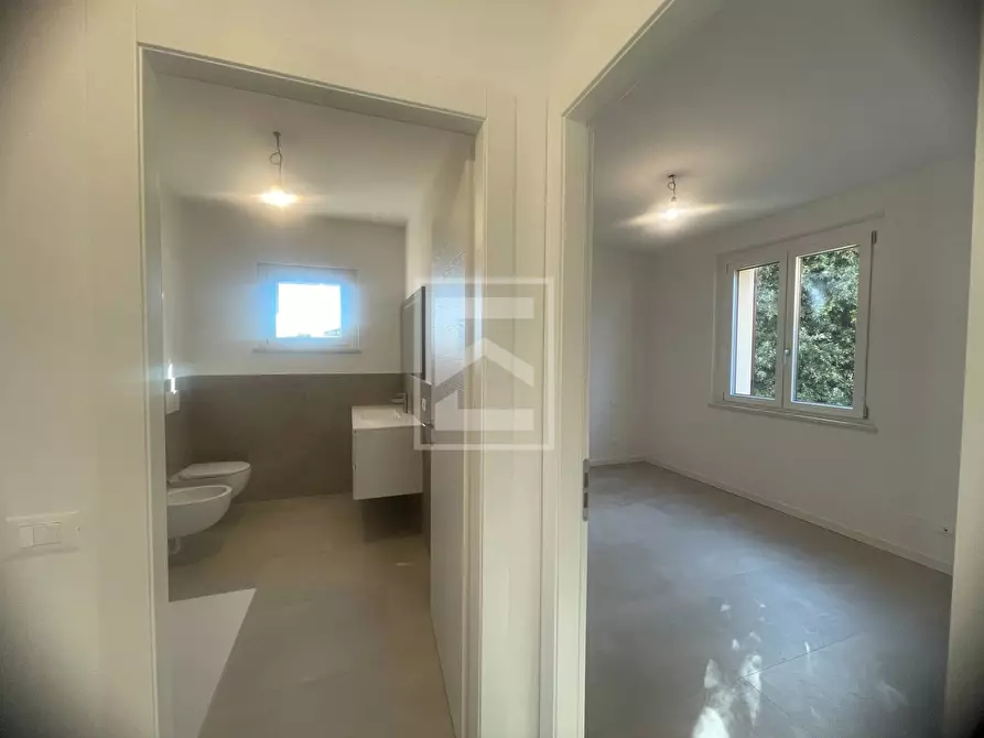 Immagine 28 di Attico in vendita  in Via Tito Speri a Desenzano Del Garda