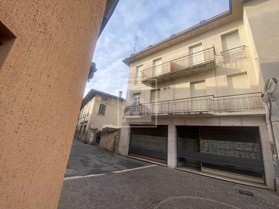 Immagine 17 di Rustico / casale in vendita  in via garibaldi 12 a San Felice Del Benaco