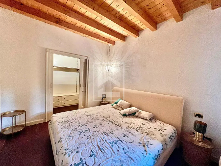 Immagine 24 di Appartamento in vendita  in Via Andreis a Desenzano Del Garda