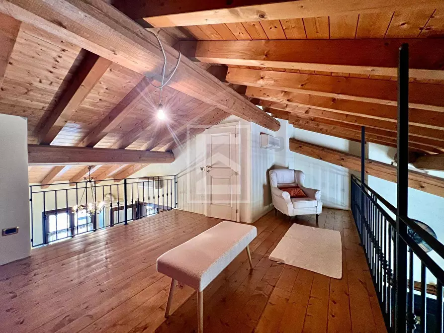 Immagine 19 di Appartamento in vendita  in Via Andreis a Desenzano Del Garda