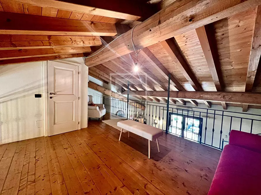 Immagine 18 di Appartamento in vendita  in Via Andreis a Desenzano Del Garda