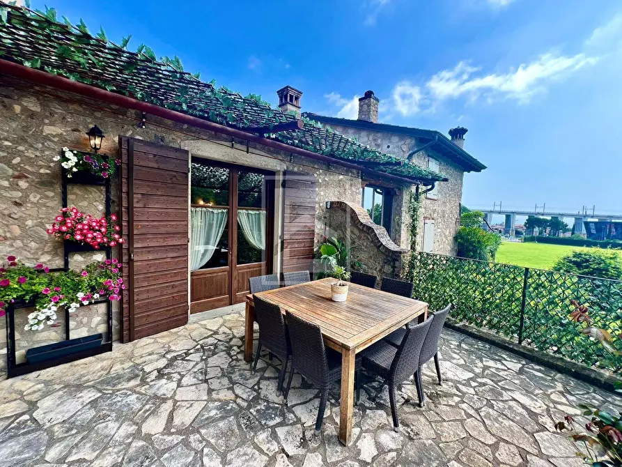 Immagine 8 di Appartamento in vendita  in Via Andreis a Desenzano Del Garda