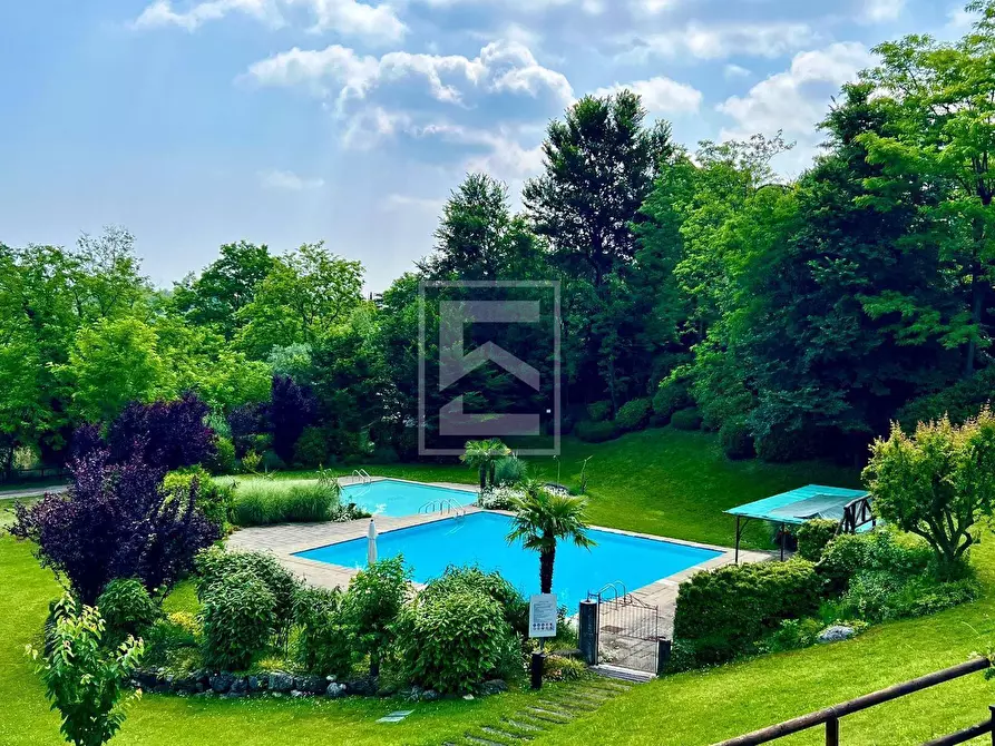 Immagine 2 di Appartamento in vendita  in Via Andreis a Desenzano Del Garda