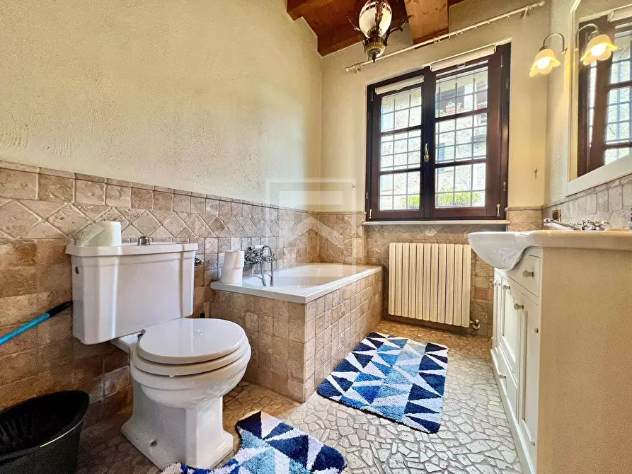 Immagine 26 di Appartamento in vendita  in Via Andreis a Desenzano Del Garda