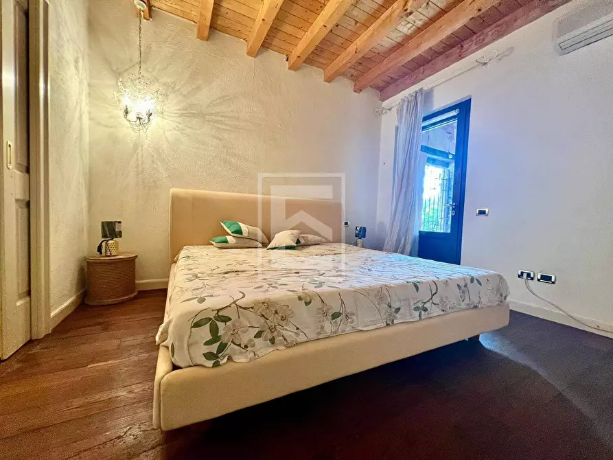 Immagine 29 di Appartamento in vendita  in Via Andreis a Desenzano Del Garda