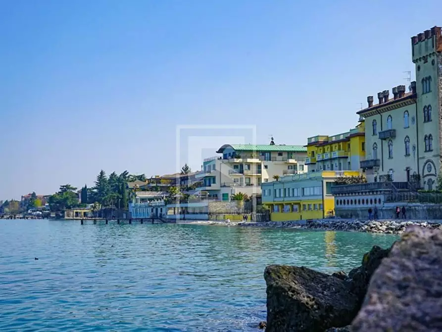 Immagine 8 di Casa indipendente in vendita  in Via Gamabara a Desenzano Del Garda