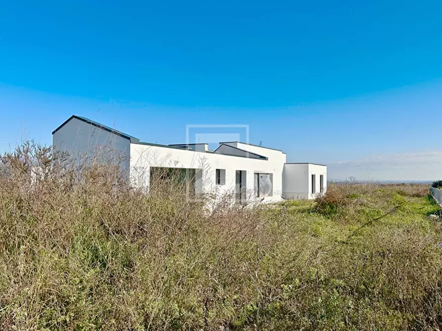 Immagine 32 di Villa in vendita  in Via Lavagnone a Desenzano Del Garda