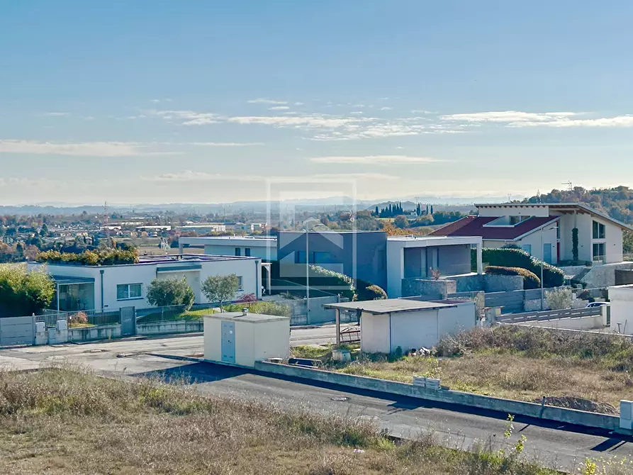Immagine 7 di Villa in vendita  in via San Pietro a Desenzano Del Garda