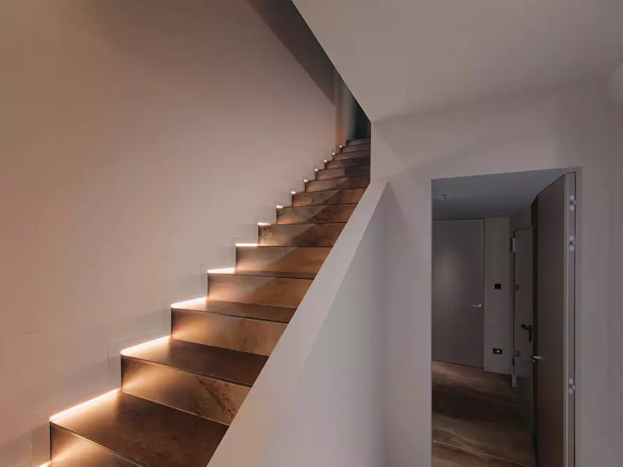 Immagine 21 di Villa in vendita  in Via San Rocco a Padenghe Sul Garda