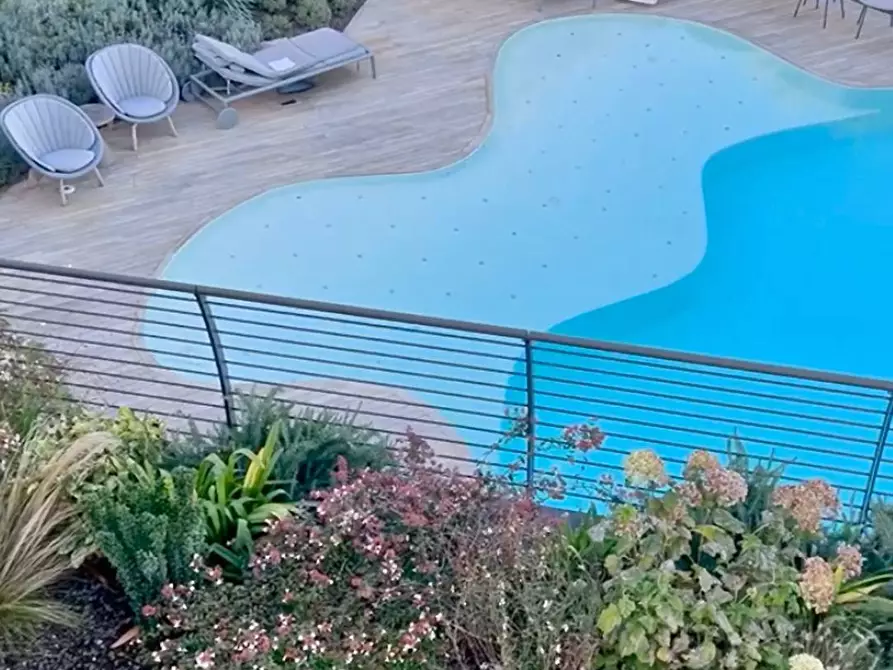 Immagine 9 di Attico in vendita  in Via San Rocco a Padenghe Sul Garda