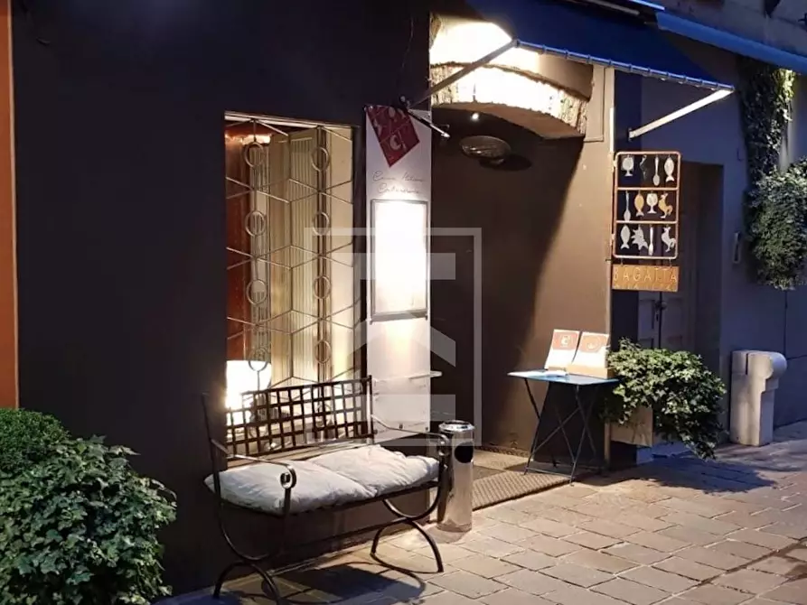 Immagine 13 di Villa in vendita  in Via Nazario Sauro a Desenzano Del Garda