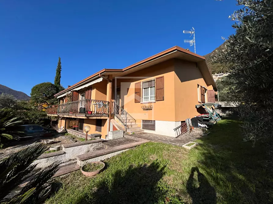 Immagine 5 di Casa semindipendente in vendita  in Via Padre Marcolini 15 a Calvagese Della Riviera