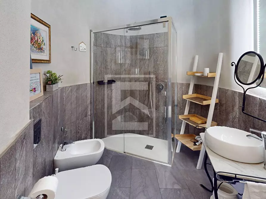 Immagine 8 di Appartamento in vendita  in VIA DEL CASTELLO a Calvagese Della Riviera