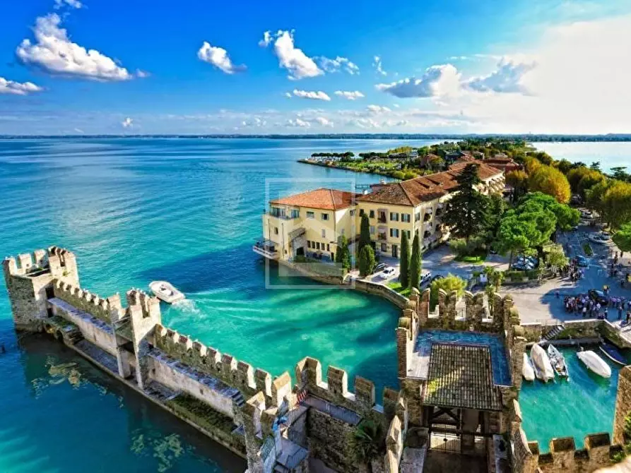 Immagine 18 di Terreno residenziale in vendita  in Via Centenaro a Desenzano Del Garda