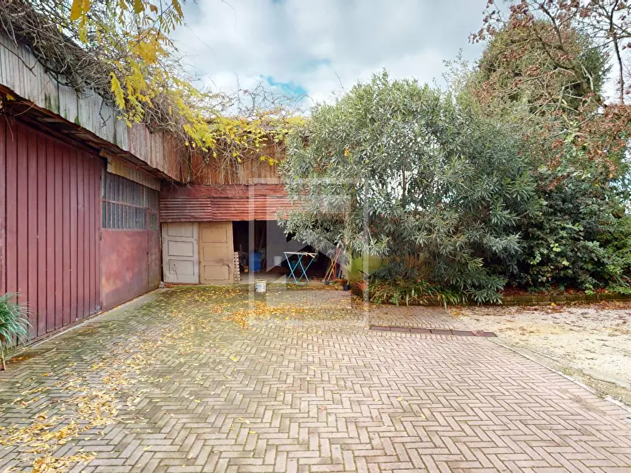 Immagine 13 di Casa semindipendente in vendita  in Strada Salionze a Monzambano