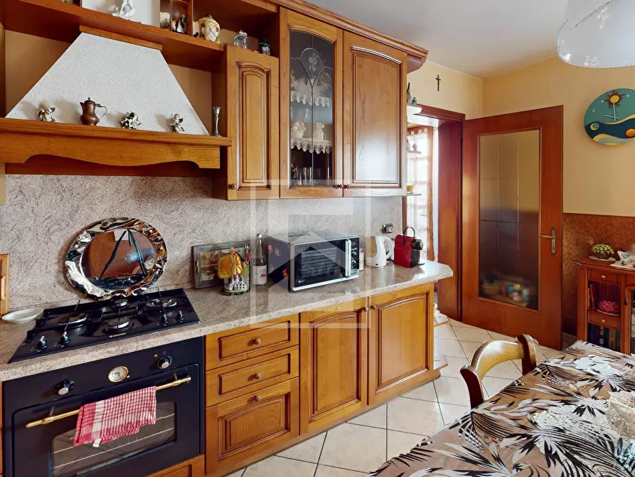 Immagine 41 di Casa semindipendente in vendita  in Strada Salionze a Monzambano