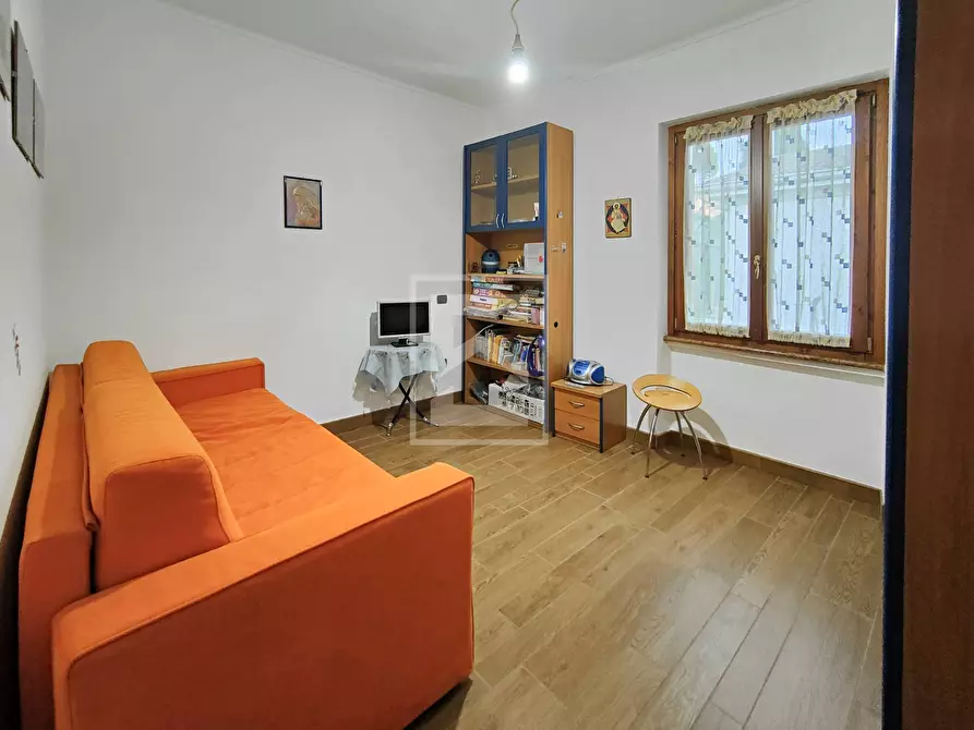 Immagine 15 di Villa in vendita  in via Ragazzo a Roè Volciano