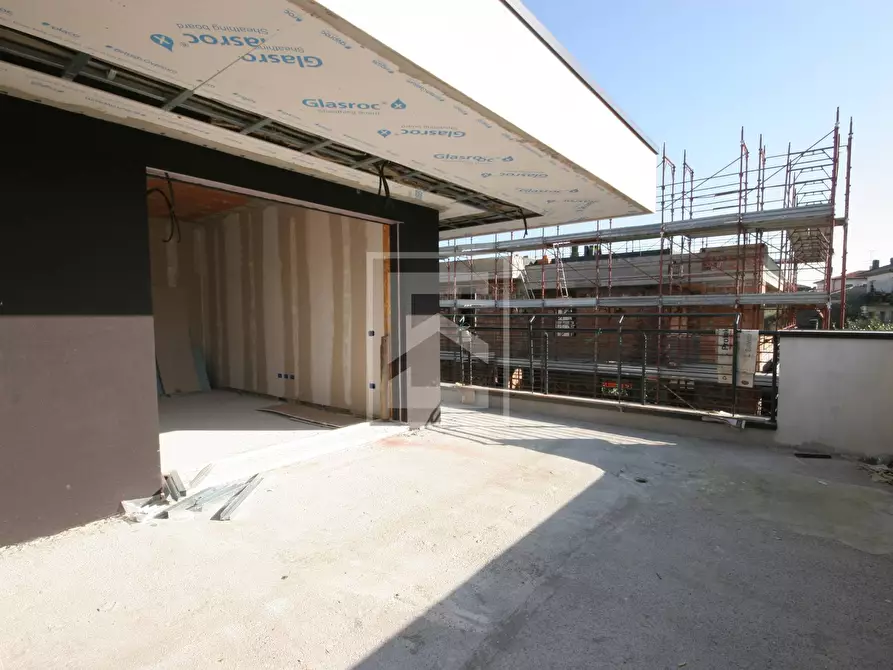 Immagine 22 di Villa in vendita  in via rambotti 6 a Desenzano Del Garda