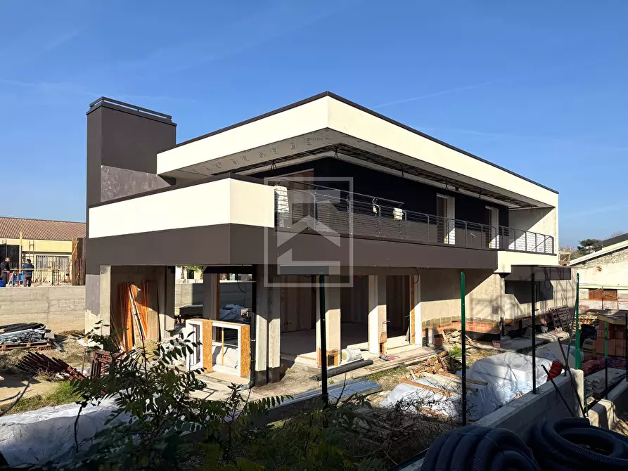 Immagine 1 di Villa in vendita  in via rambotti 6 a Desenzano Del Garda