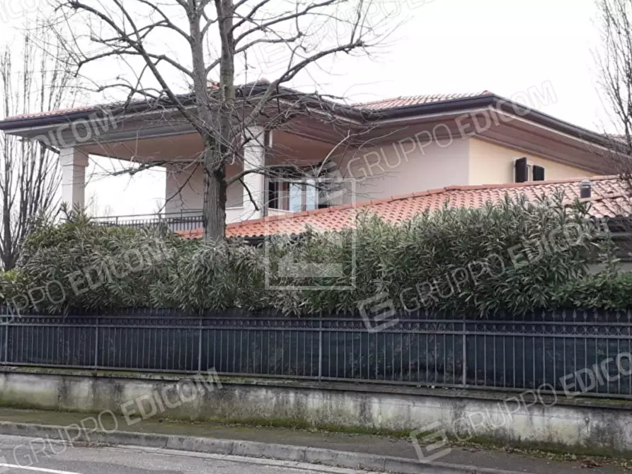 Immagine 3 di Appartamento in vendita  in Via Ronco 24 a Calvagese Della Riviera