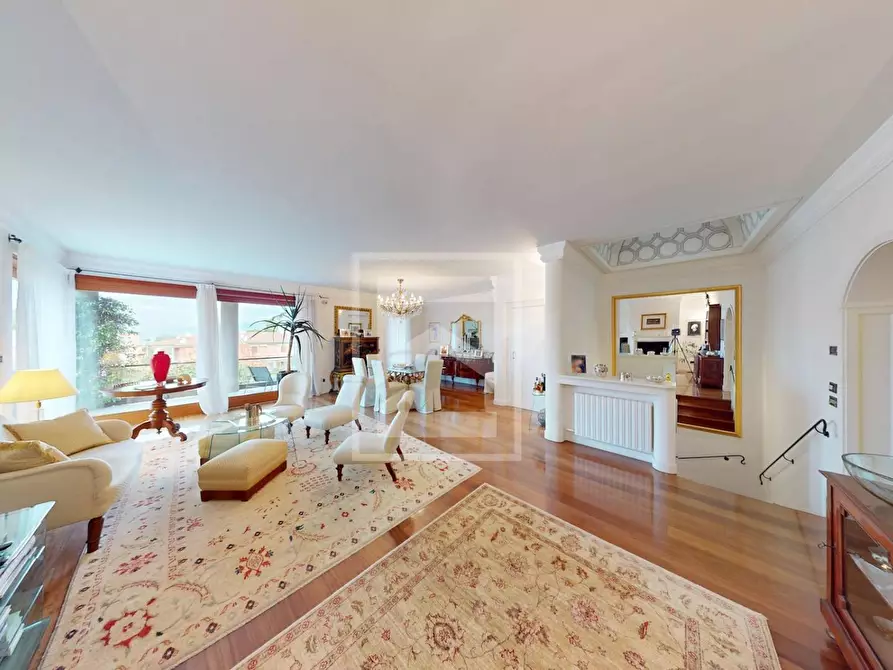 Immagine 2 di Casa semindipendente in vendita  in Via Romanino a Desenzano Del Garda