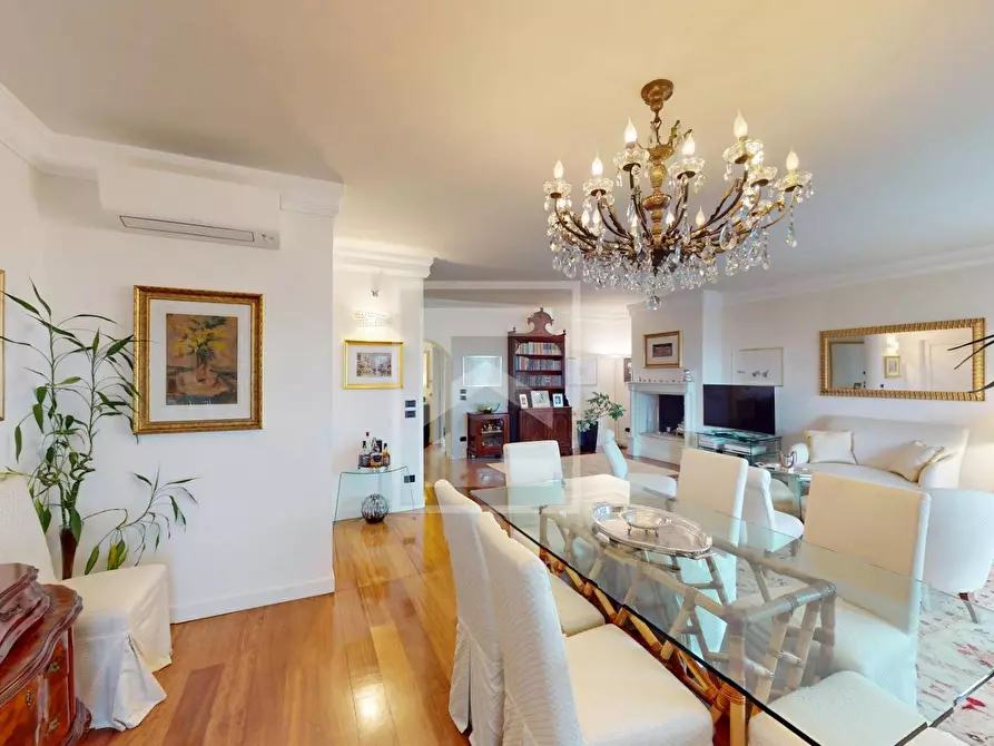 Immagine 10 di Casa semindipendente in vendita  in Via Romanino a Desenzano Del Garda