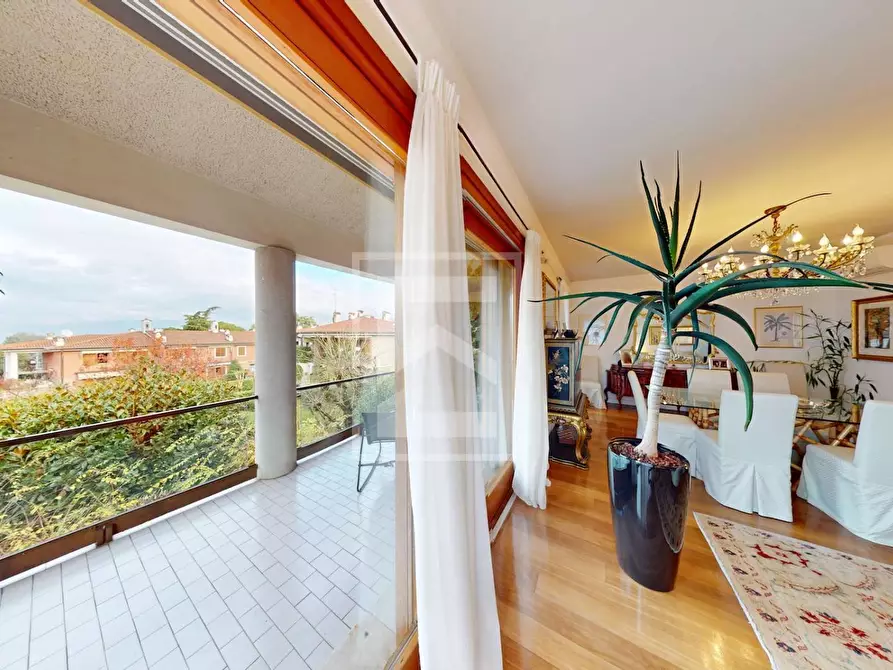 Immagine 14 di Casa semindipendente in vendita  in Via Romanino a Desenzano Del Garda