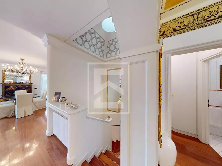 Immagine 19 di Casa semindipendente in vendita  in Via Romanino a Desenzano Del Garda