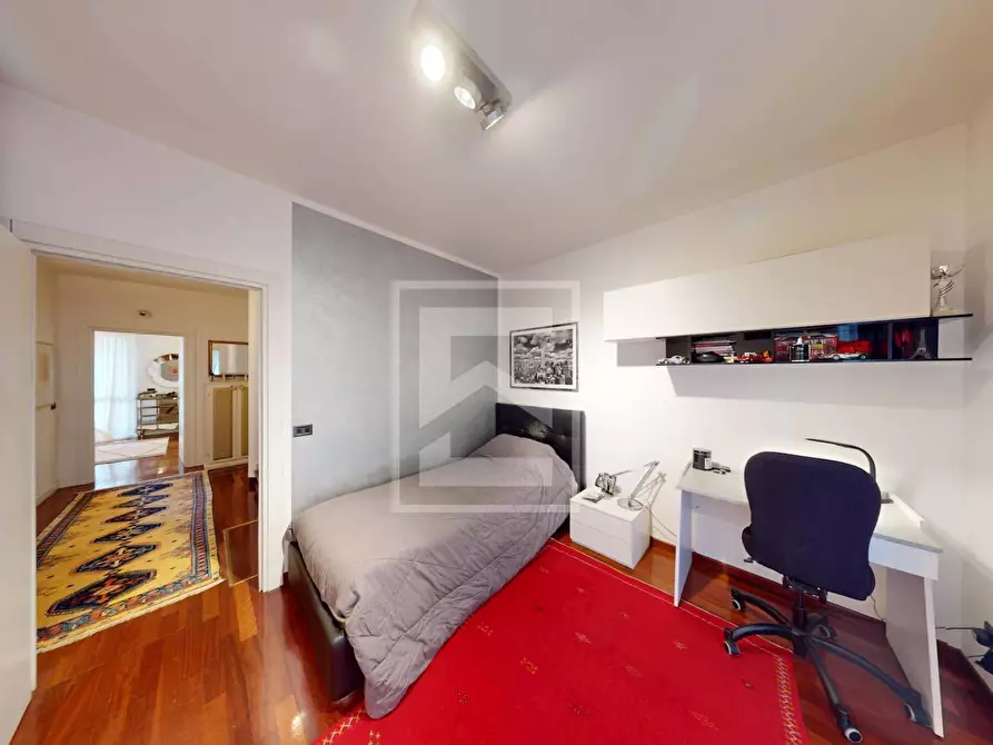 Immagine 28 di Casa semindipendente in vendita  in Via Romanino a Desenzano Del Garda