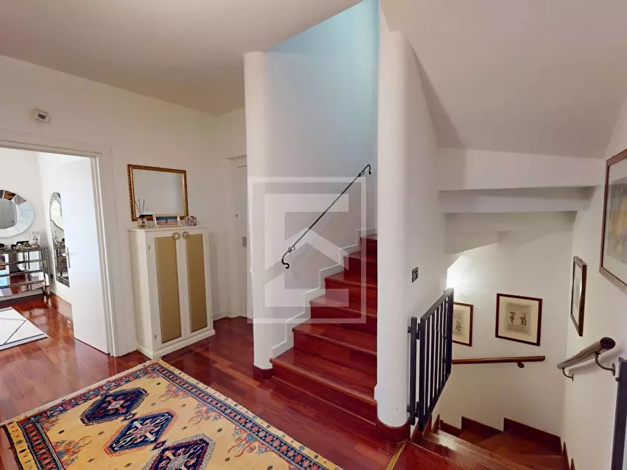 Immagine 30 di Casa semindipendente in vendita  in Via Romanino a Desenzano Del Garda