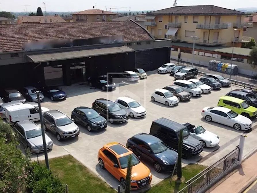 Immagine 2 di Locale commerciale in vendita  in Via Verona a Sirmione