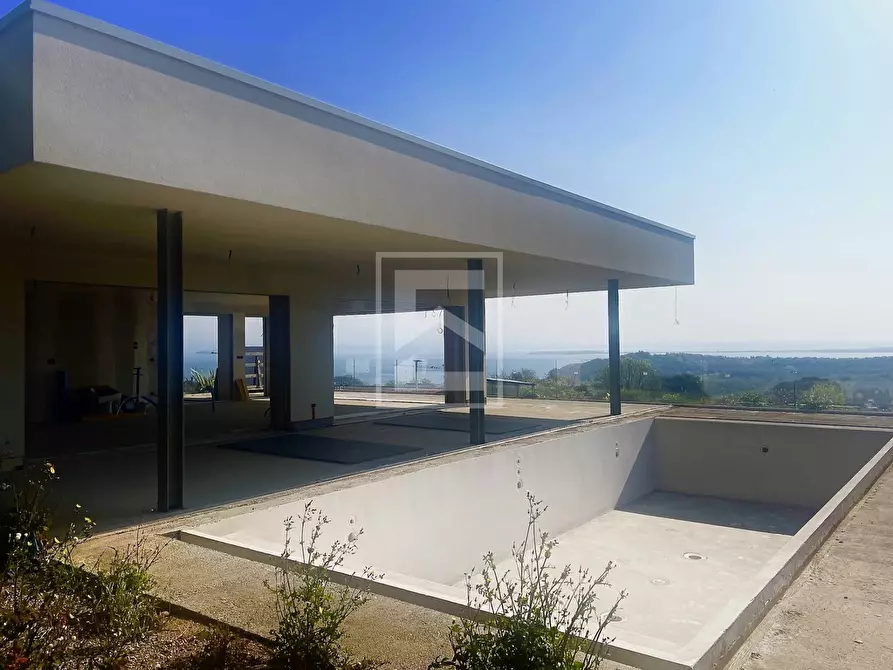 Immagine 5 di Villa in vendita  in via Ronchi a Padenghe Sul Garda