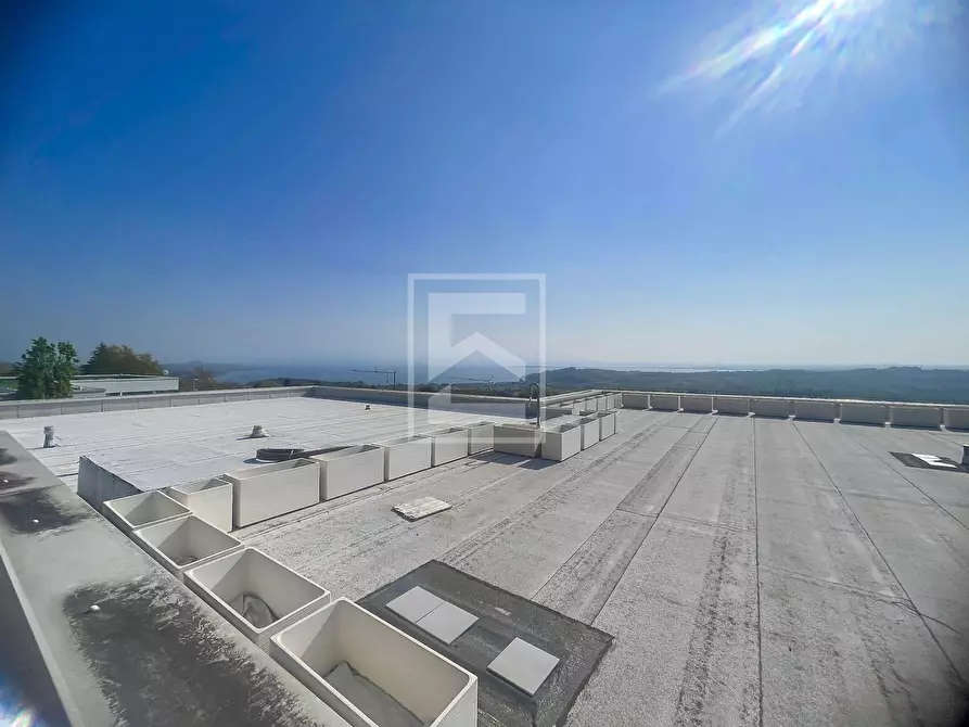 Immagine 12 di Villa in vendita  in via Ronchi a Padenghe Sul Garda