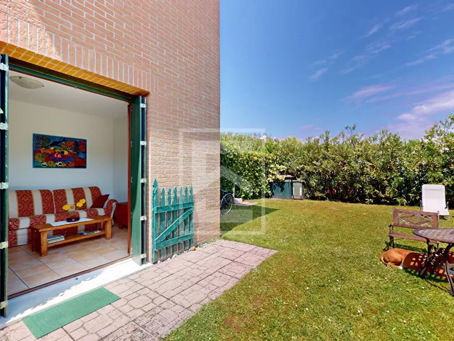 Immagine 17 di Appartamento in vendita  in via sammicheli a Peschiera Del Garda