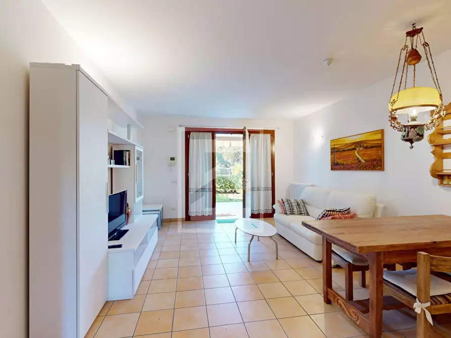 Immagine 21 di Appartamento in vendita  in via sammicheli a Peschiera Del Garda