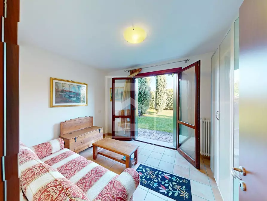 Immagine 30 di Appartamento in vendita  in via sammicheli a Peschiera Del Garda