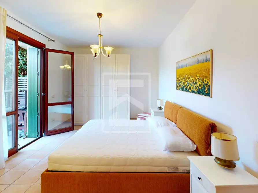 Immagine 27 di Appartamento in vendita  in via sammicheli a Peschiera Del Garda