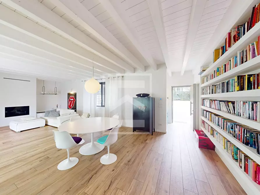 Immagine 6 di Villa in vendita  in via Pralongo a Padenghe Sul Garda