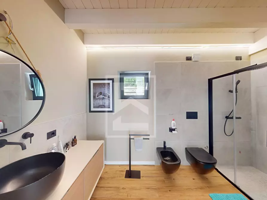 Immagine 30 di Villa in vendita  in via Pralongo a Padenghe Sul Garda