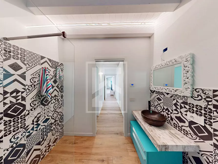 Immagine 38 di Villa in vendita  in via Pralongo a Padenghe Sul Garda