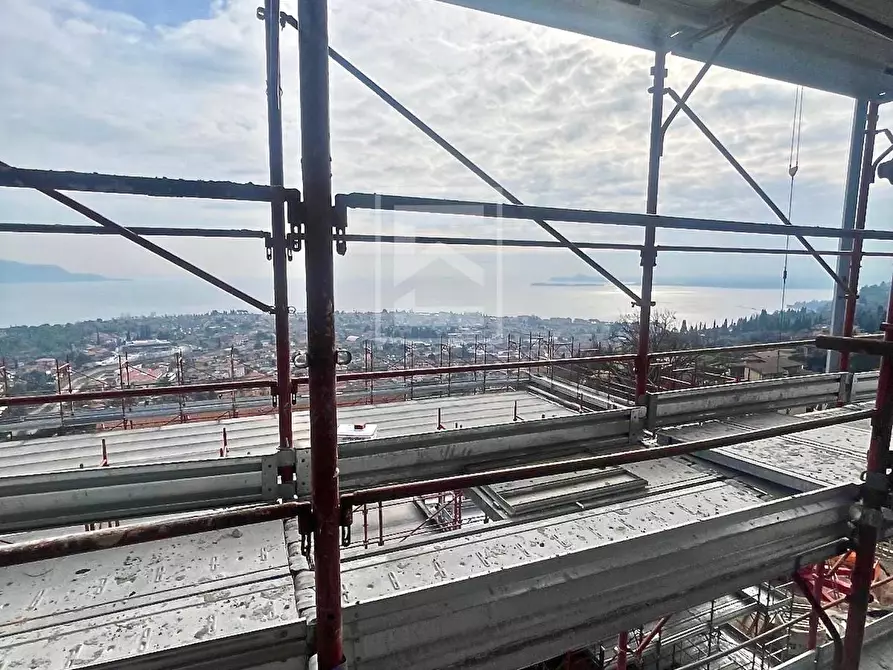 Immagine 29 di Appartamento in vendita  in via Montemaderno a Toscolano-Maderno