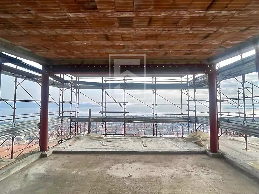 Immagine 30 di Appartamento in vendita  in via Montemaderno a Toscolano-Maderno