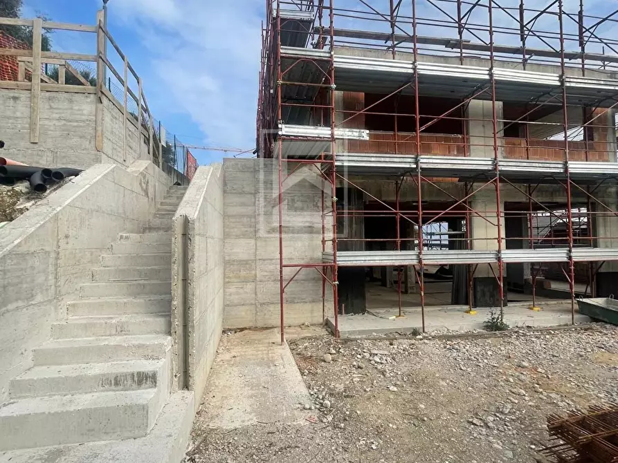 Immagine 31 di Appartamento in vendita  in via Montemaderno a Toscolano-Maderno