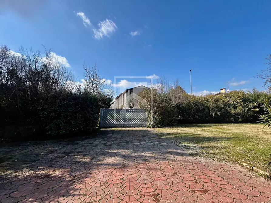 Immagine 35 di Albergo/B&B/Residence in vendita  in Via Rio Torto a Desenzano Del Garda