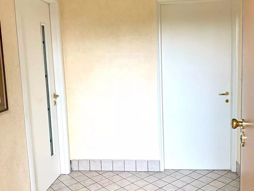 Immagine 33 di Appartamento in vendita  in via statale 62 a Toscolano-Maderno